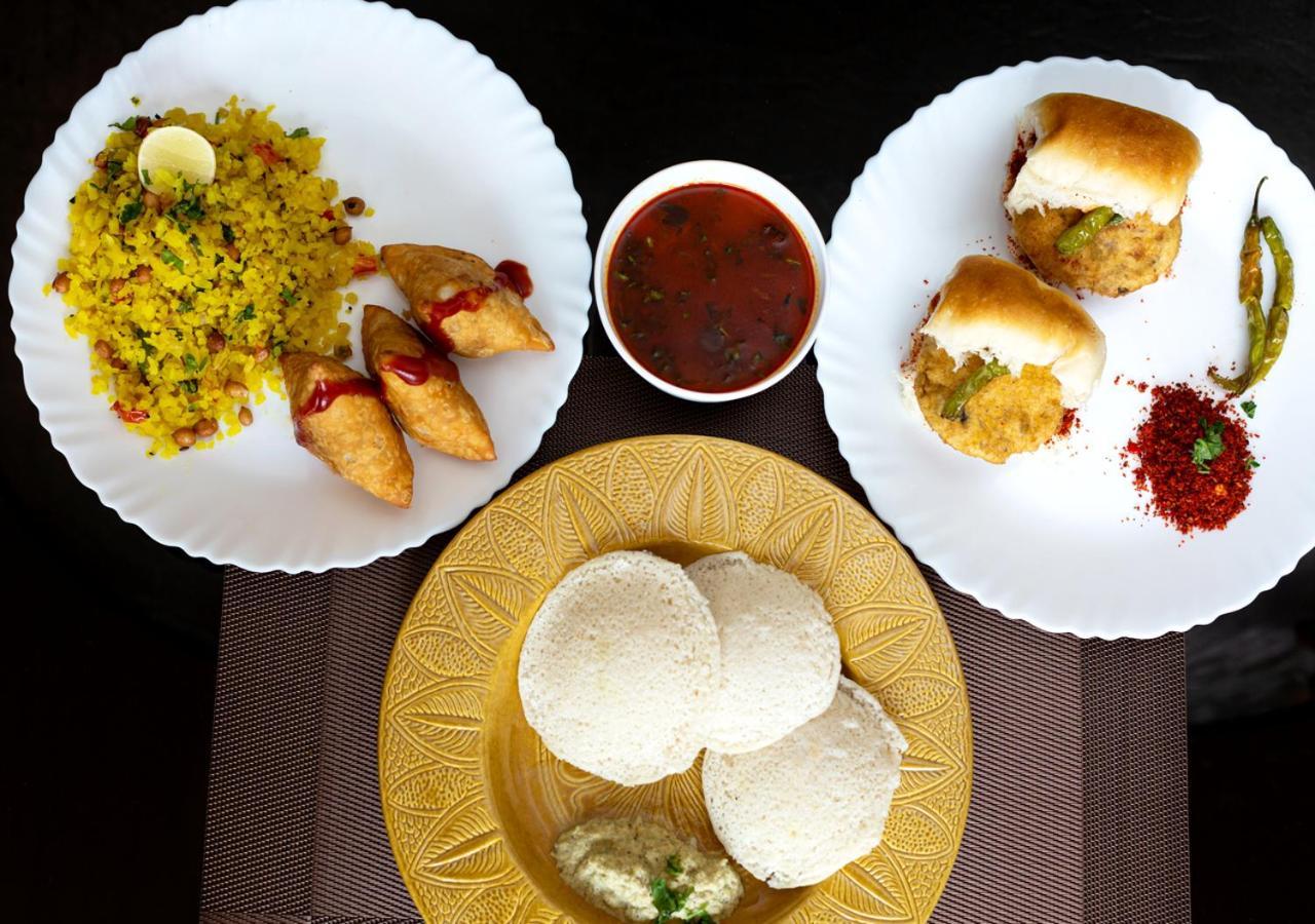 Saffronstays Urja, Lonavala - Private Villa With 2 Pools, Spa Room, Private Elevator & Waterfall Luaran gambar